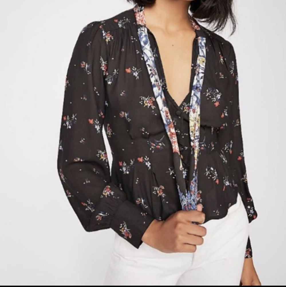 Free People Georgia Tie Black Floral Top, xs